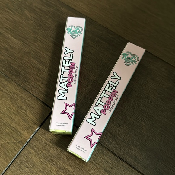 Kimchi Chic Mattely Poppin Liquid Lipstick in Slay - Picture 2 of 2